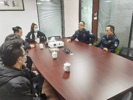 “您護(hù)我周全 我護(hù)您安全”誠(chéng)格春節(jié)公安慰問(wèn)行